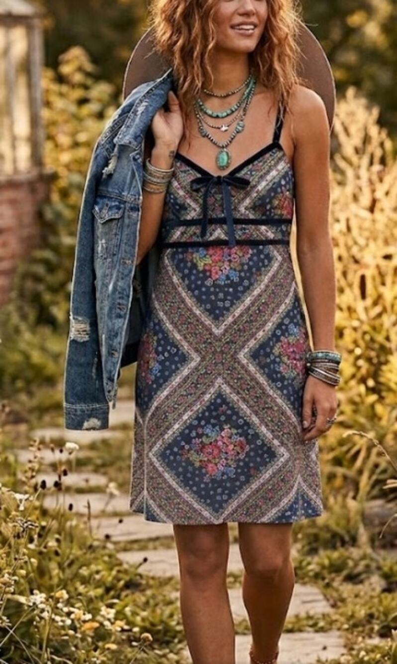 142 VINTAGE Free People Slip Dress | Floral w/velvet Trim | Size 6